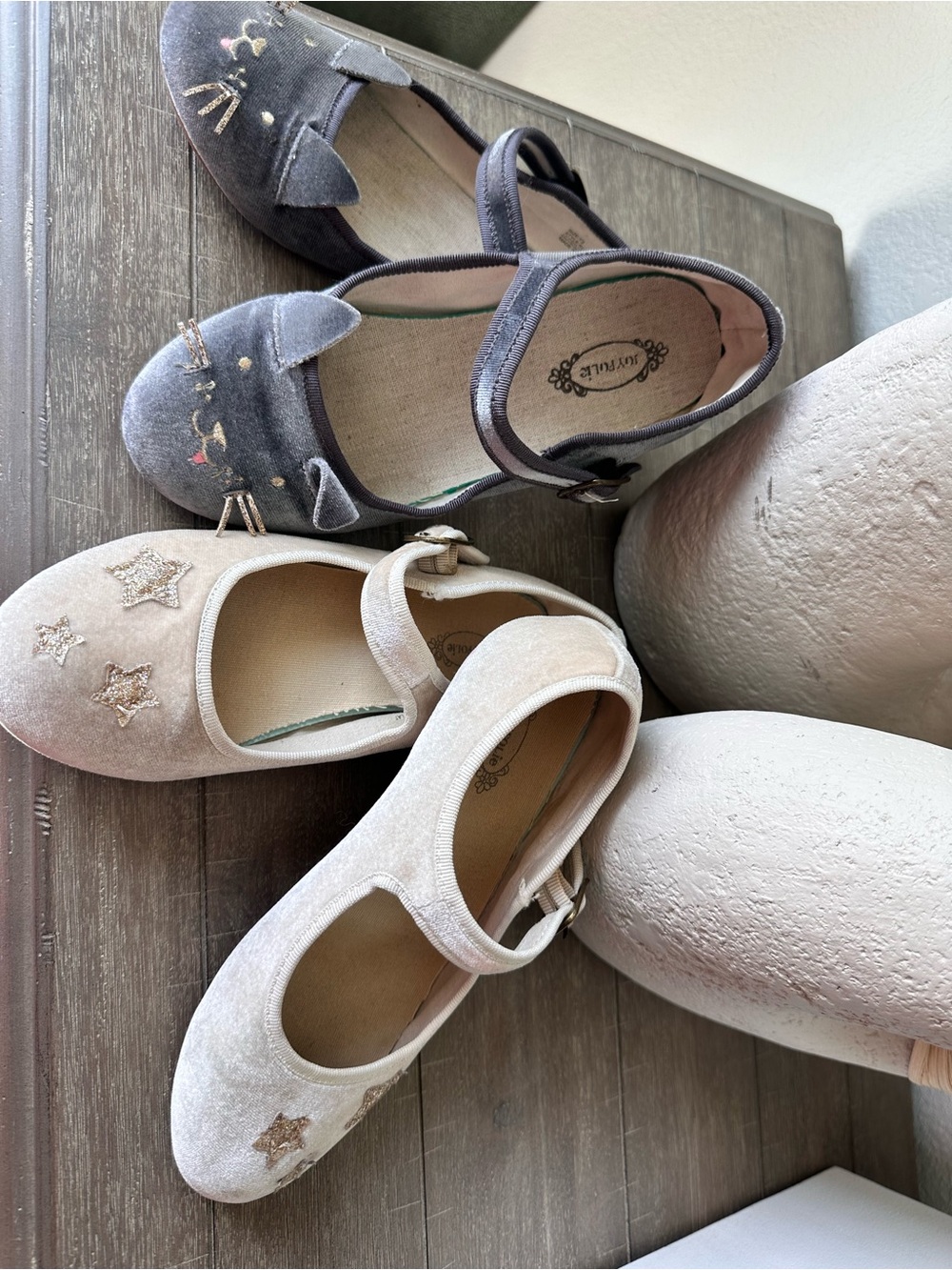 Joyfolie Girls' Mary Jane Shoes in Gray and Cream